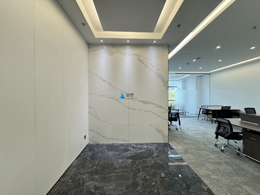 【绿景美景广场171㎡办公室出租】68元/㎡｜2+1格局｜12人工位｜24h空调