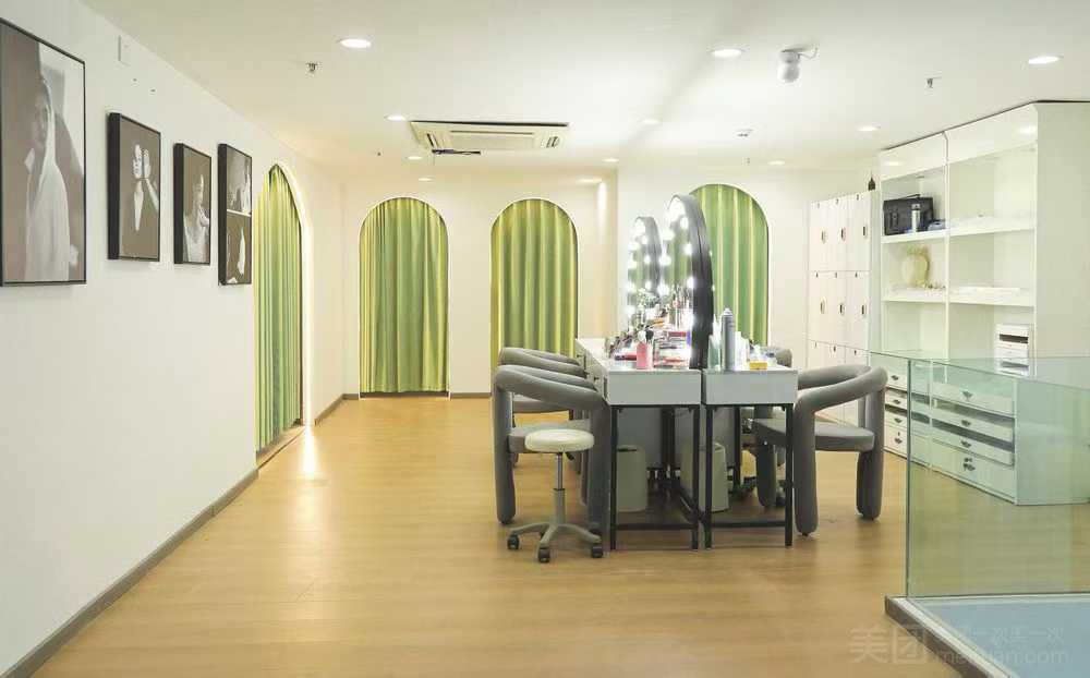 TCL大厦272.34㎡复式出租