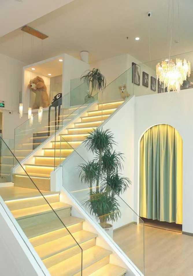 TCL大厦272.34㎡复式出租