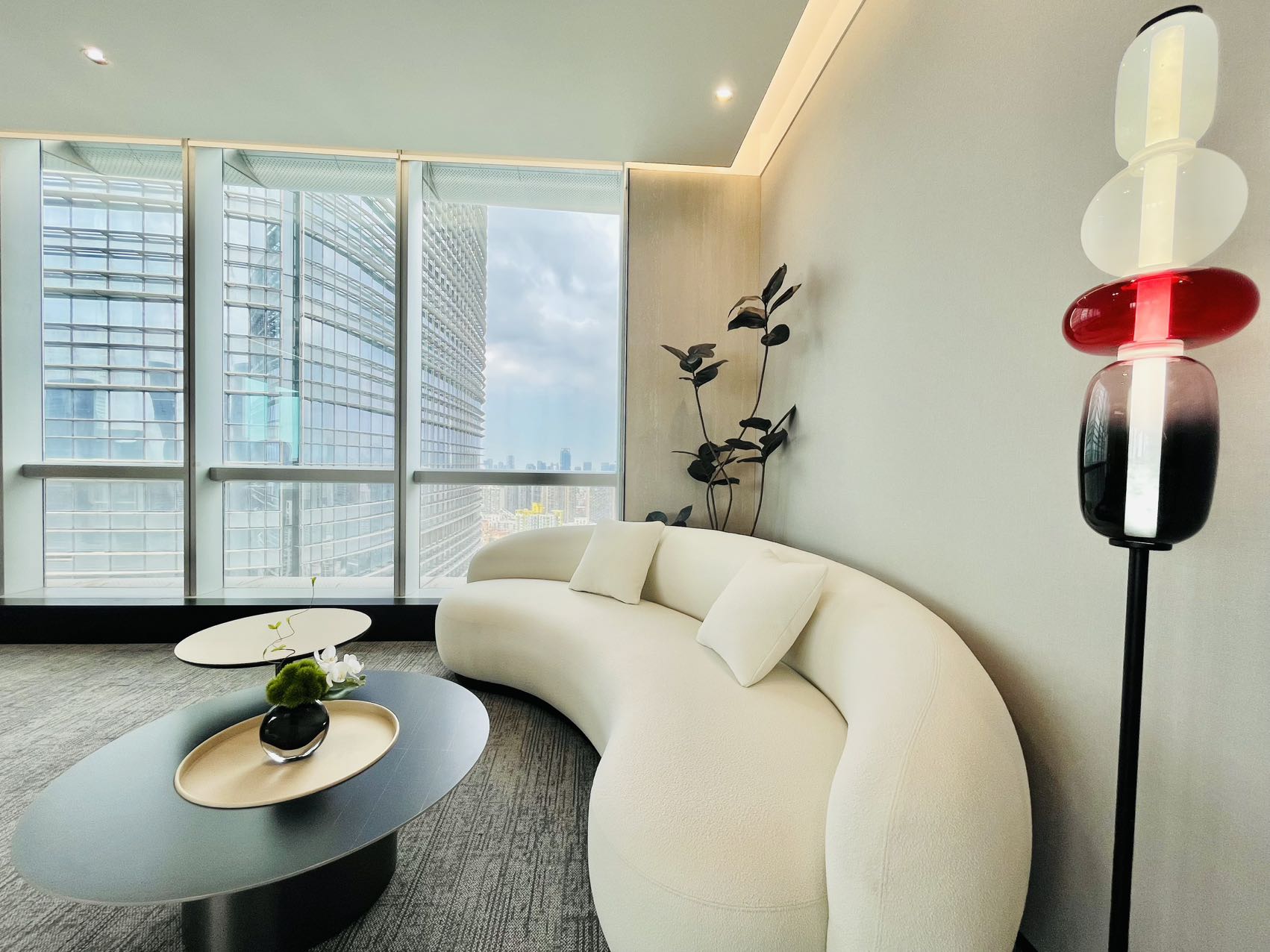 中洲控股中心450㎡豪装办公室出租