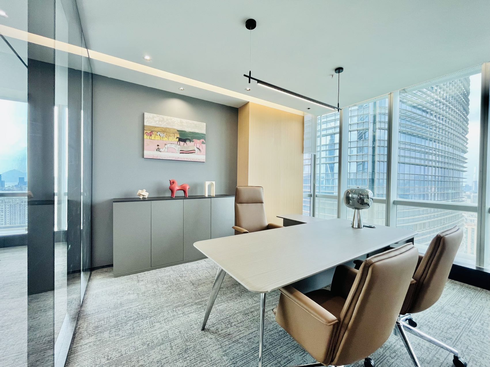 中洲控股中心450㎡豪装办公室出租