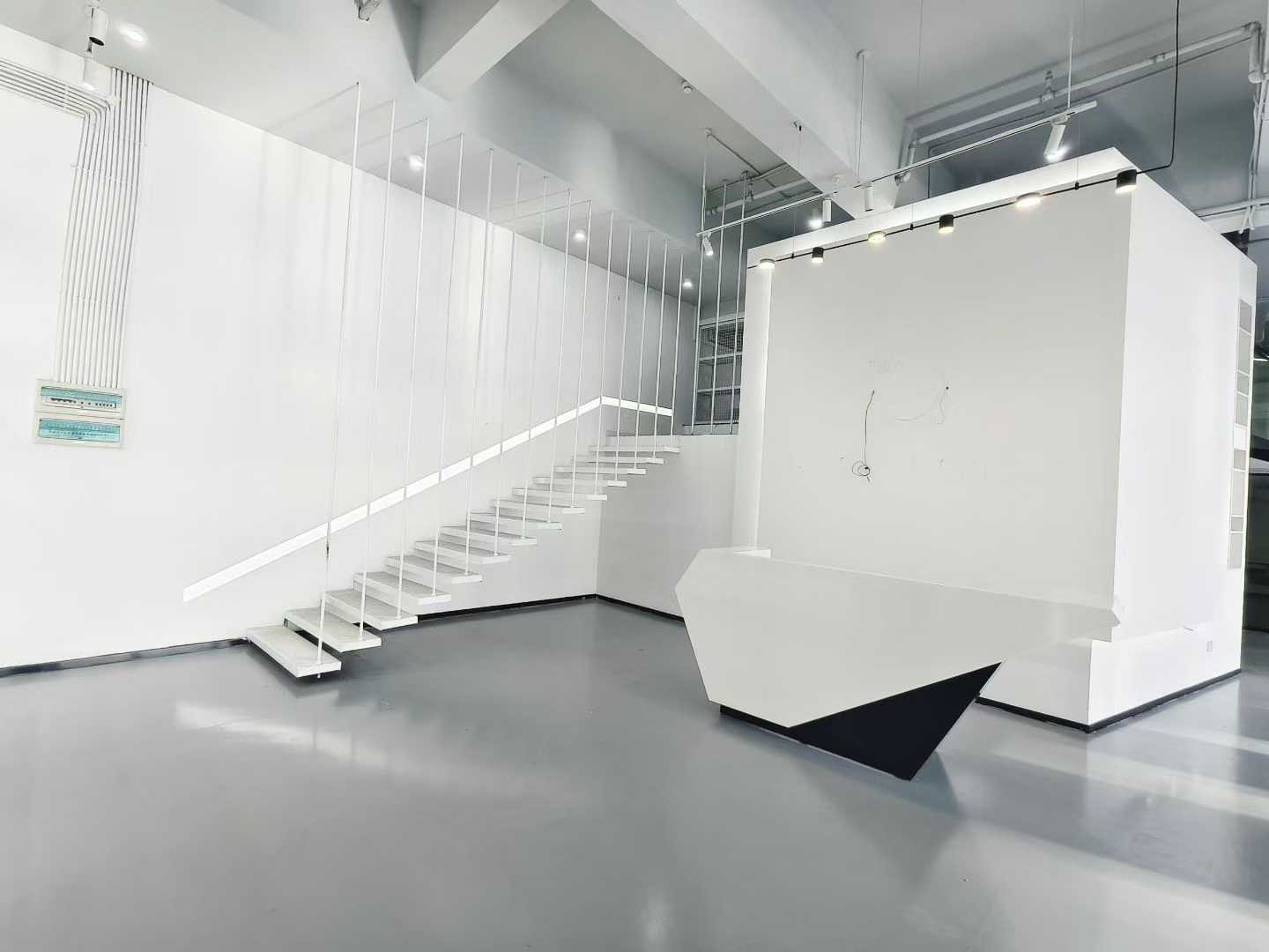 485㎡精装复式办公空间出租