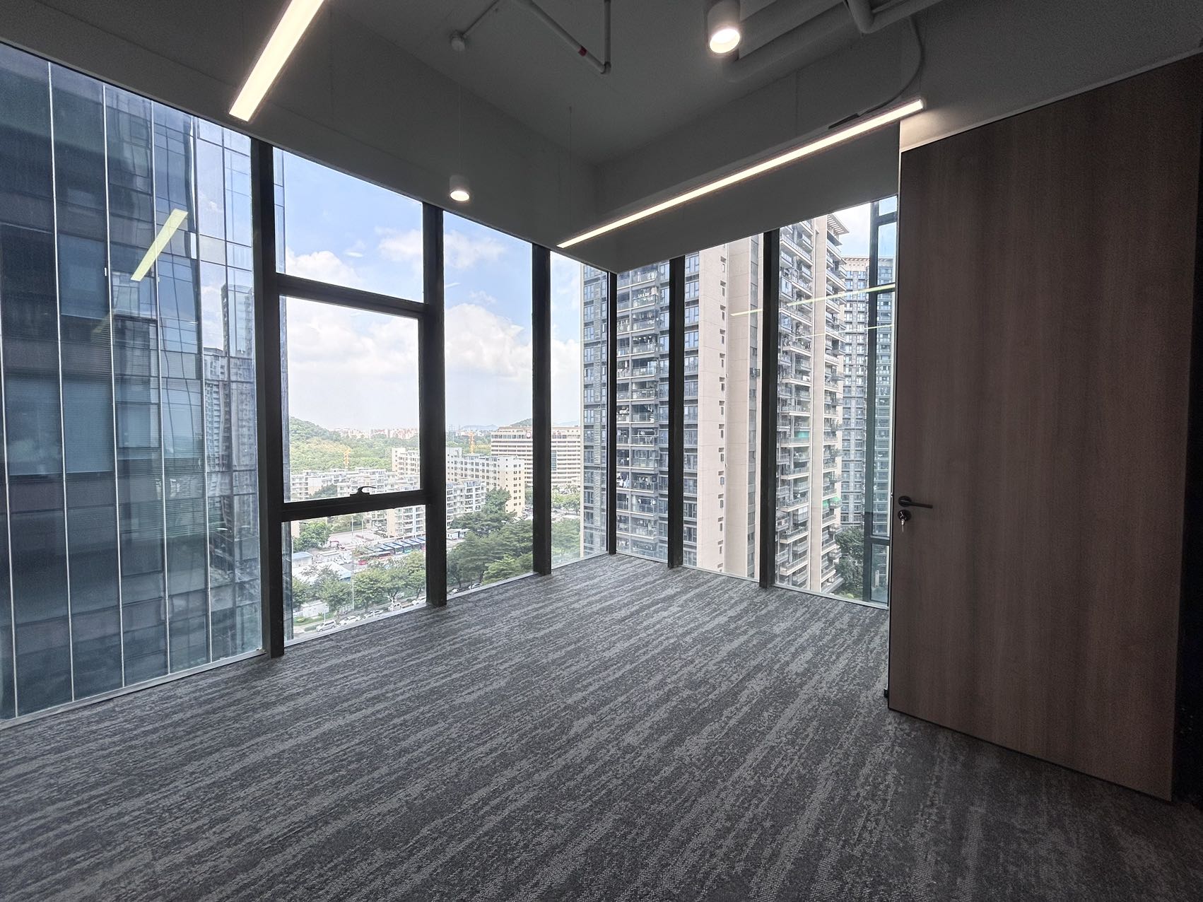 前海科兴科学园350.96㎡办公室出租