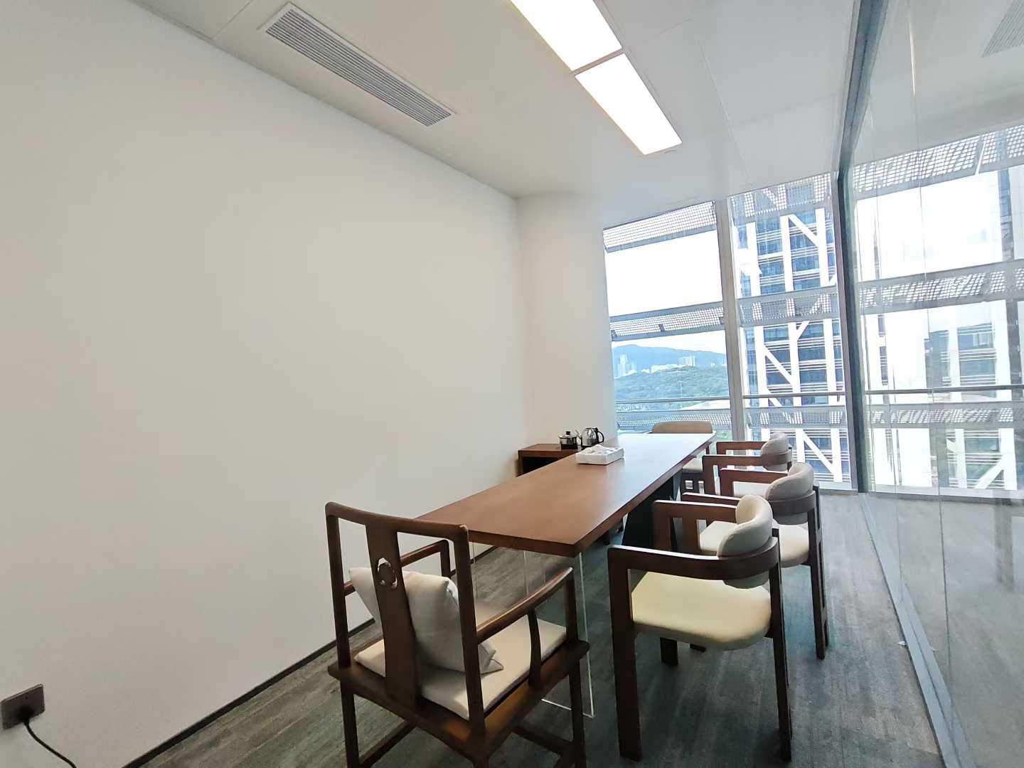 中洲大厦198平办公室出租