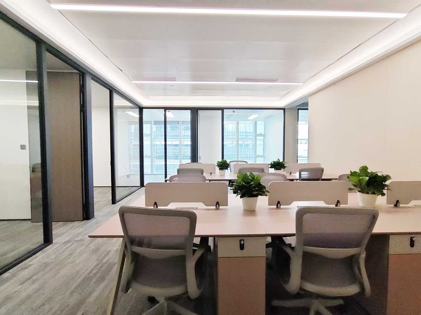 中洲大厦198平办公室出租