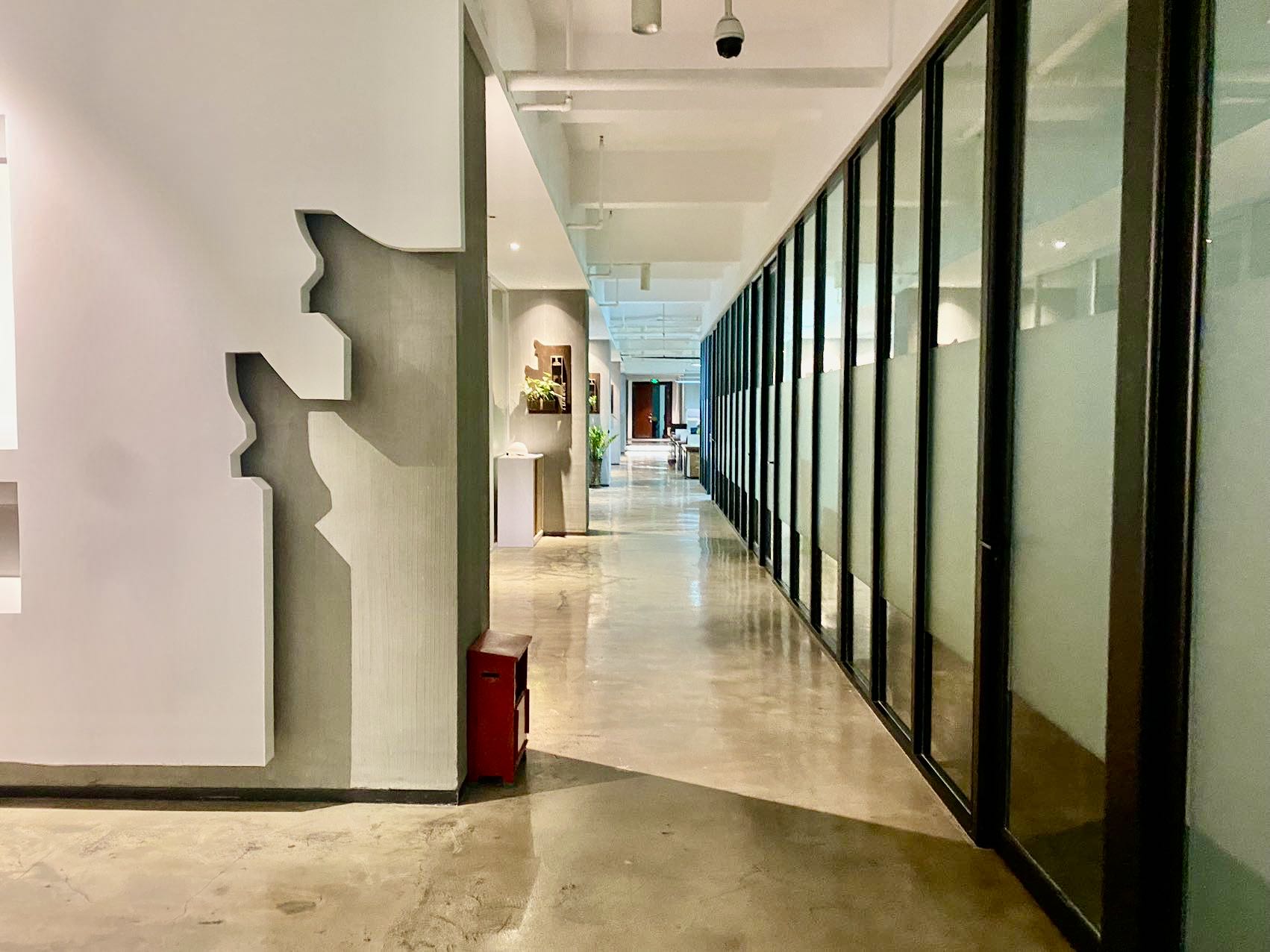 保税区万利大厦2041㎡整层/分租