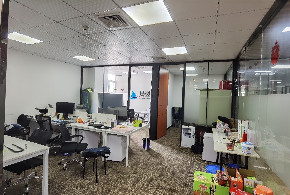 深大地铁站A3出口198㎡办公出租｜全包价6415元｜可办红本租赁凭证