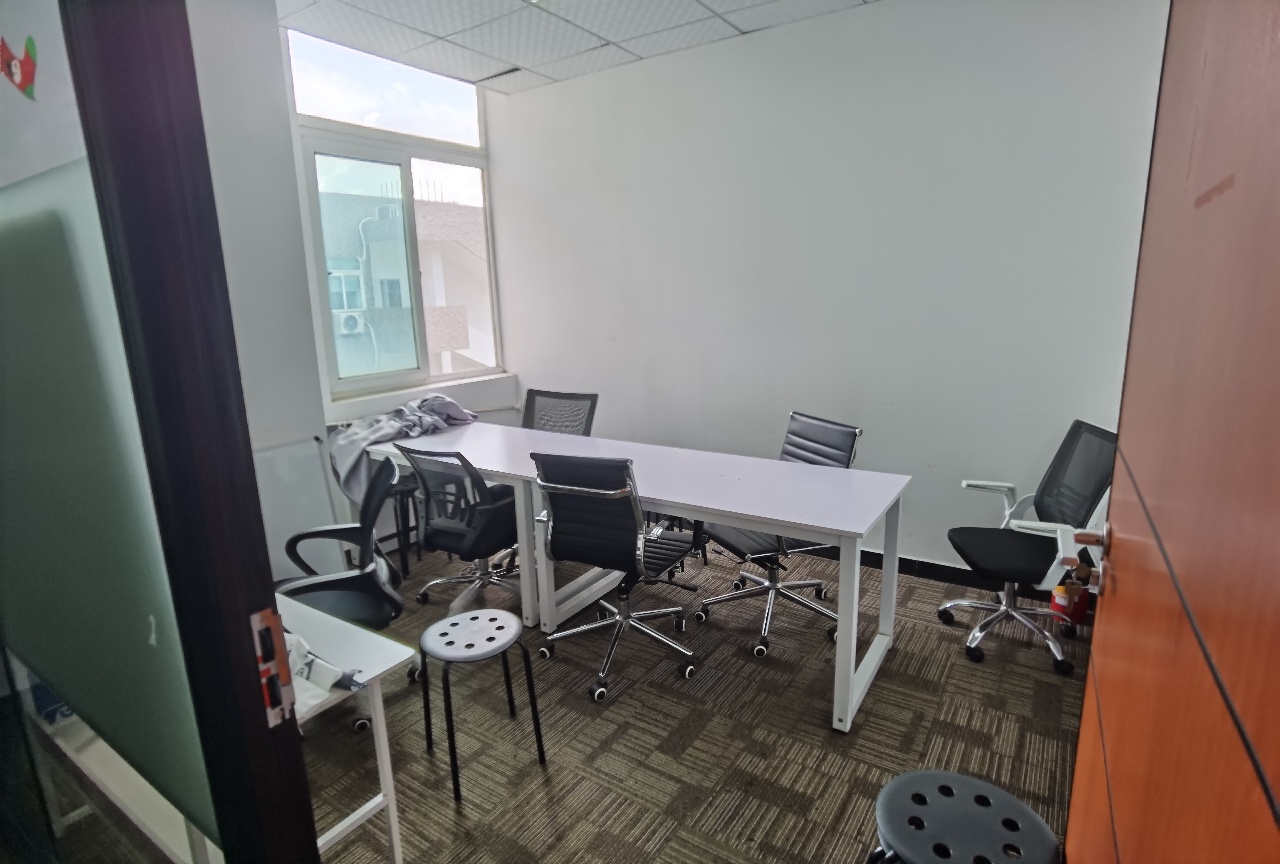 深大地铁站A3出口198㎡办公出租