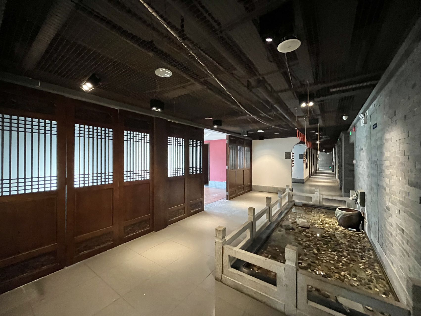 深圳南山1736㎡会所场地出租