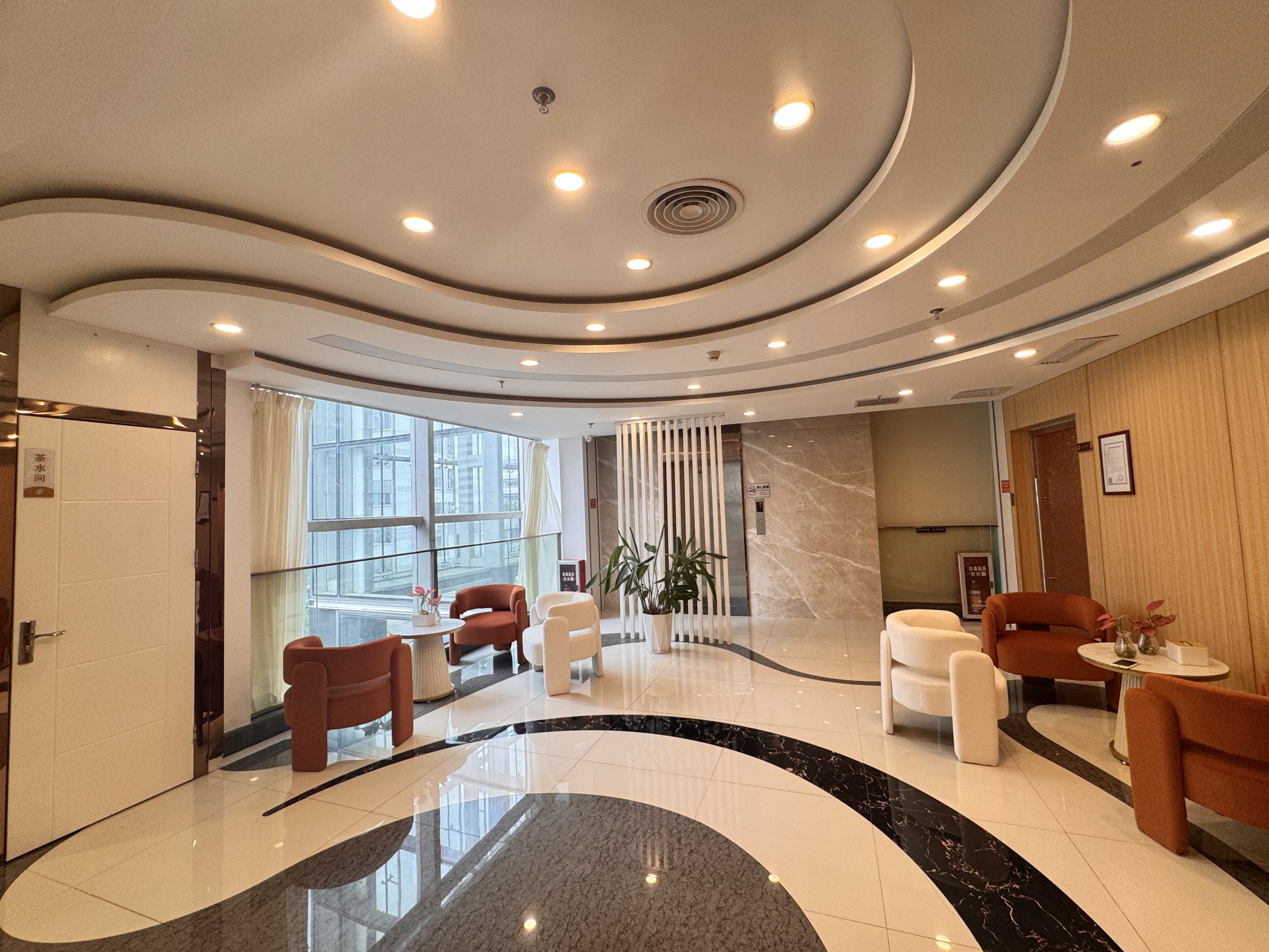 海翔广场450㎡办公室出租