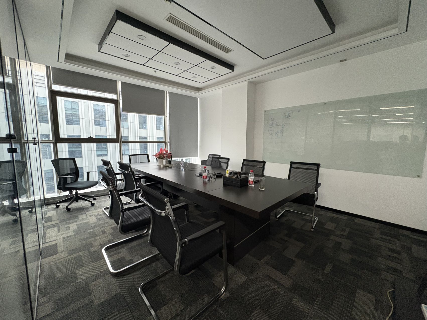 北航大厦稀缺电梯口办公空间出租