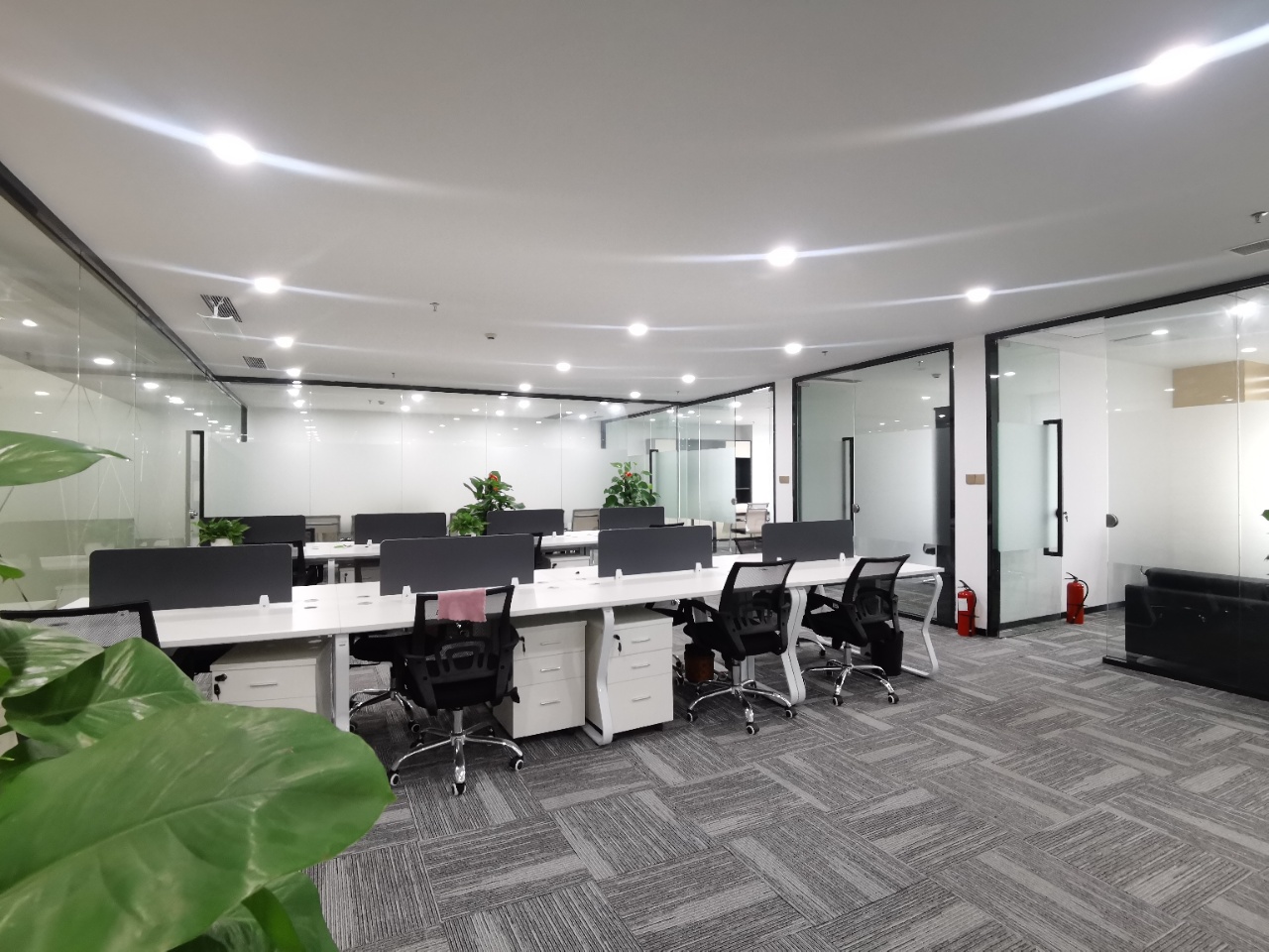 深圳湾科技生态园475平方米办公空间出租