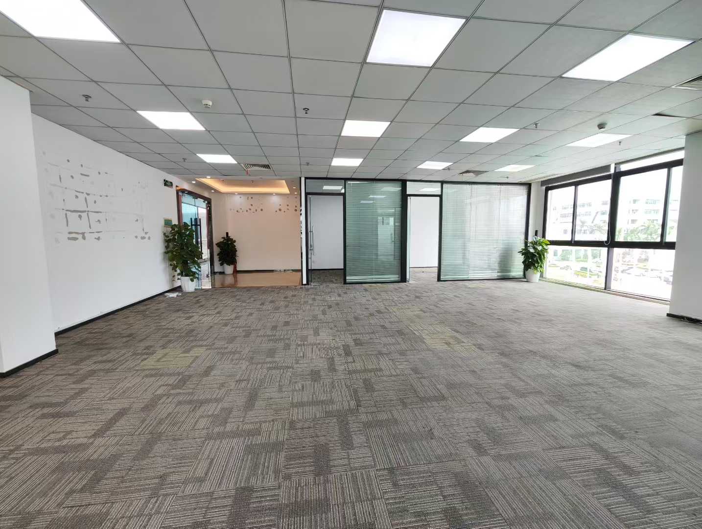 虚拟大学园392平方米办公空间出租