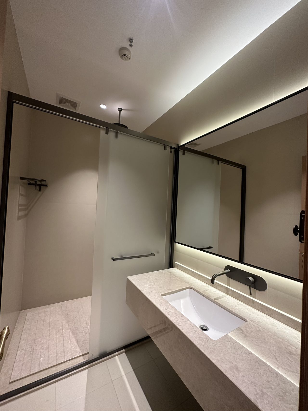 卓越前海一号780平方米办公空间出租