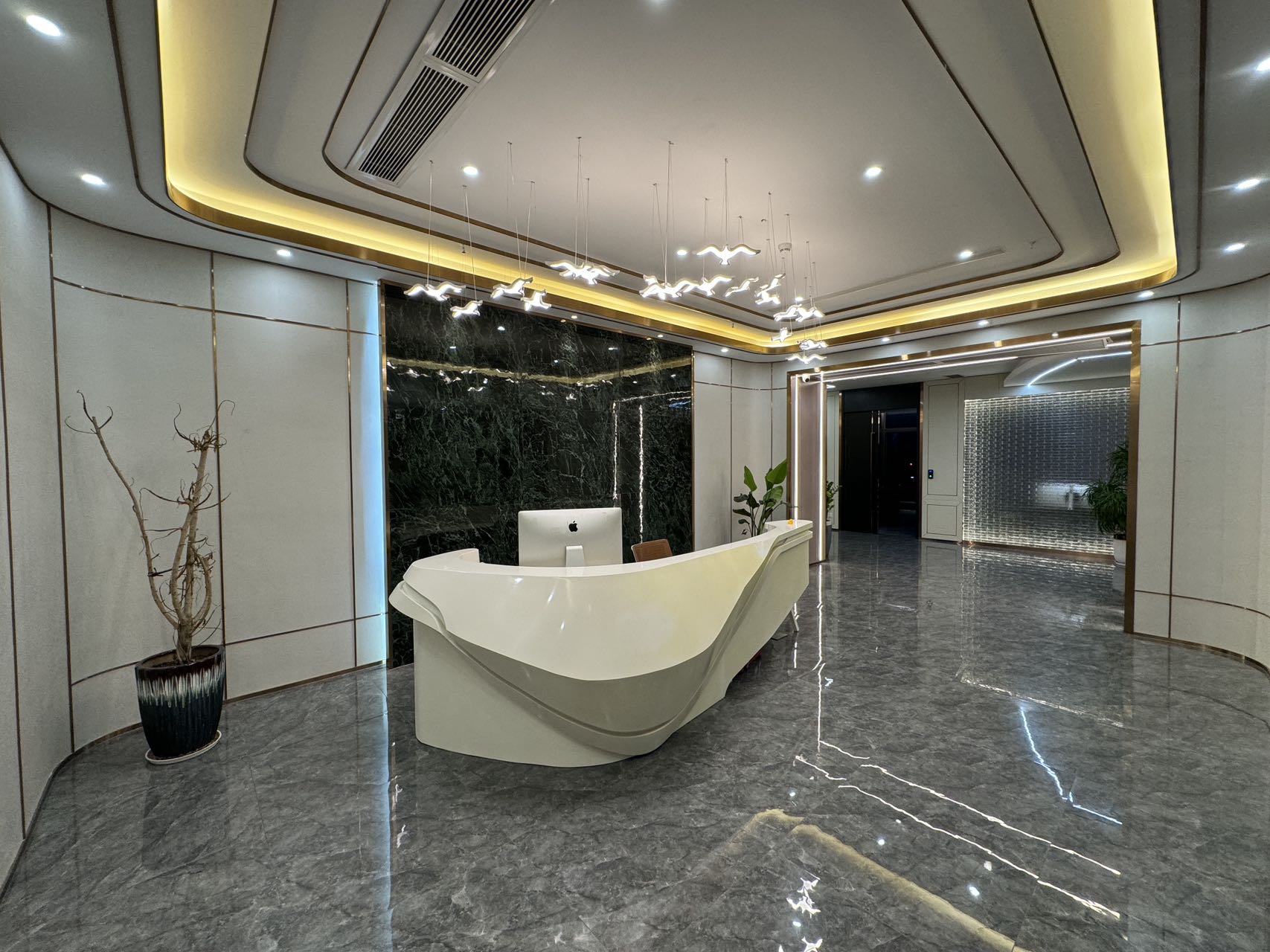 深圳赛百诺大厦750㎡可作办公