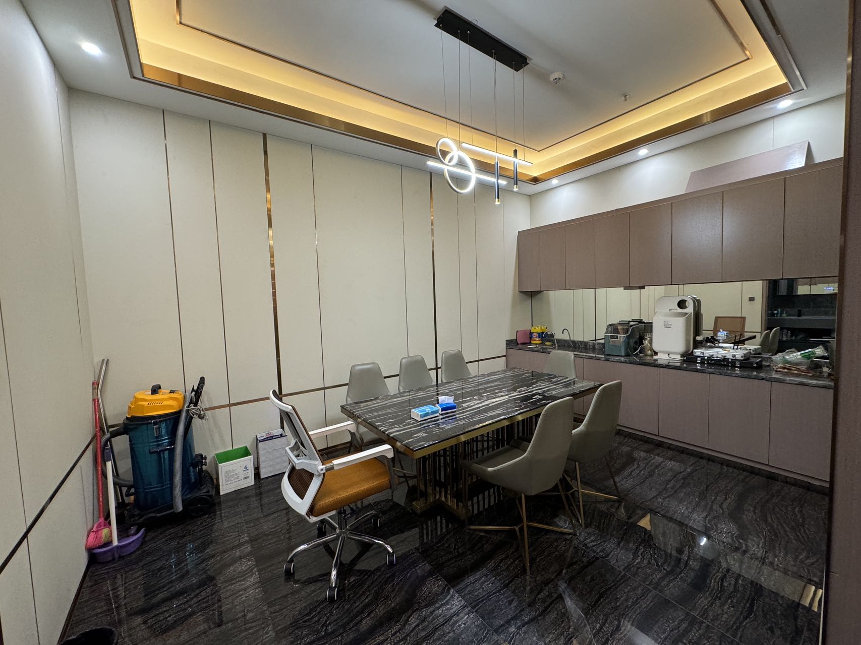 深圳赛百诺大厦750㎡可作办公