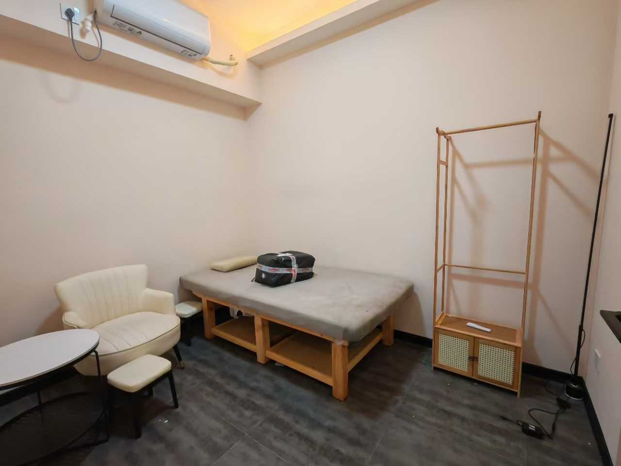 华联城市全景90平办公空间出租