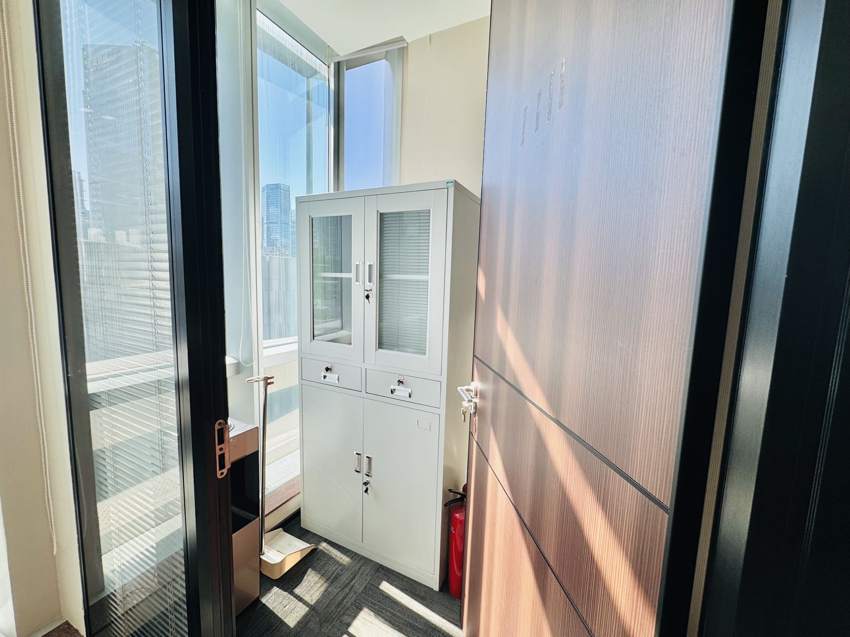 中洲控股中心256平办公室出租