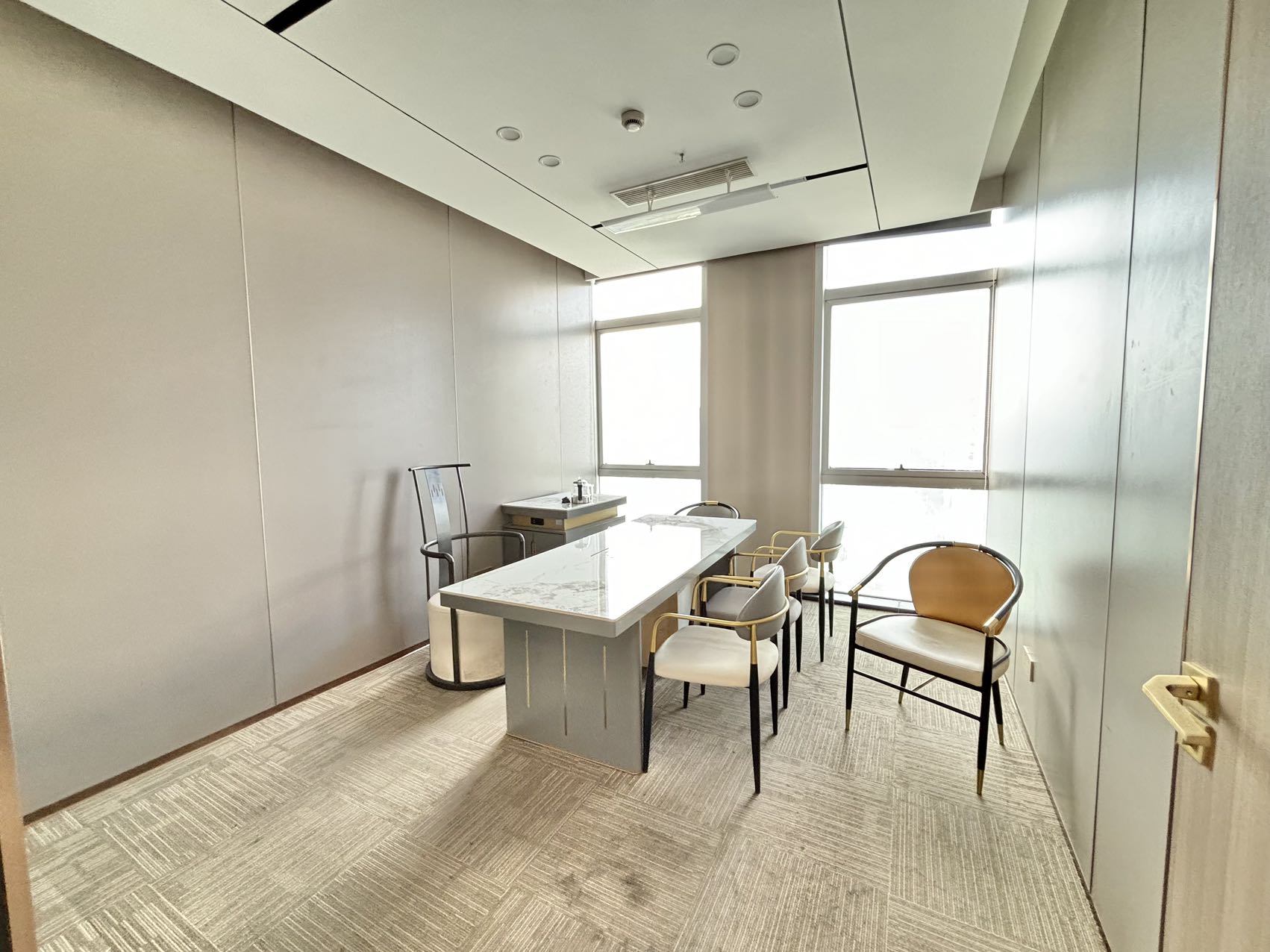 鹏润达商业广场370㎡海景办公出租