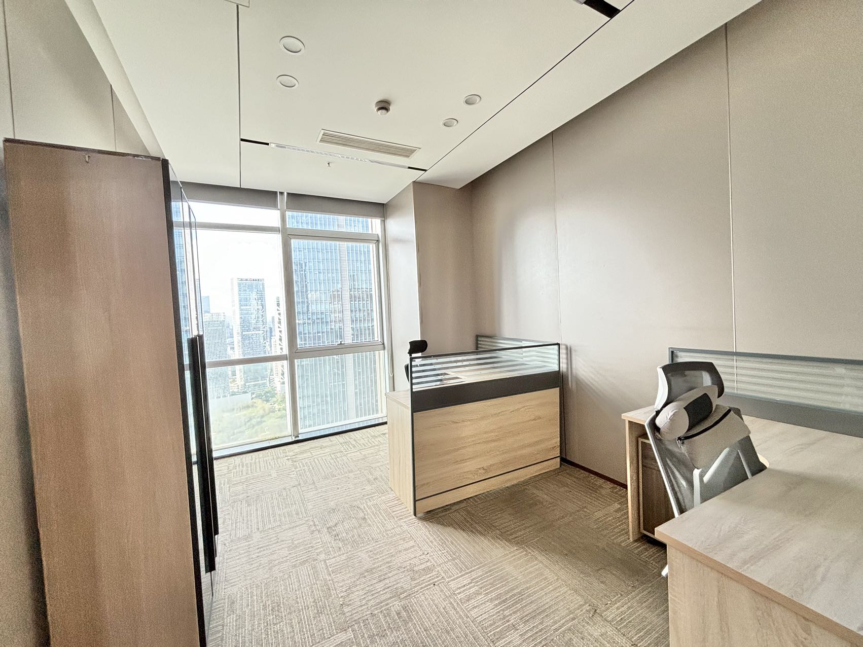 鹏润达商业广场370㎡海景办公出租