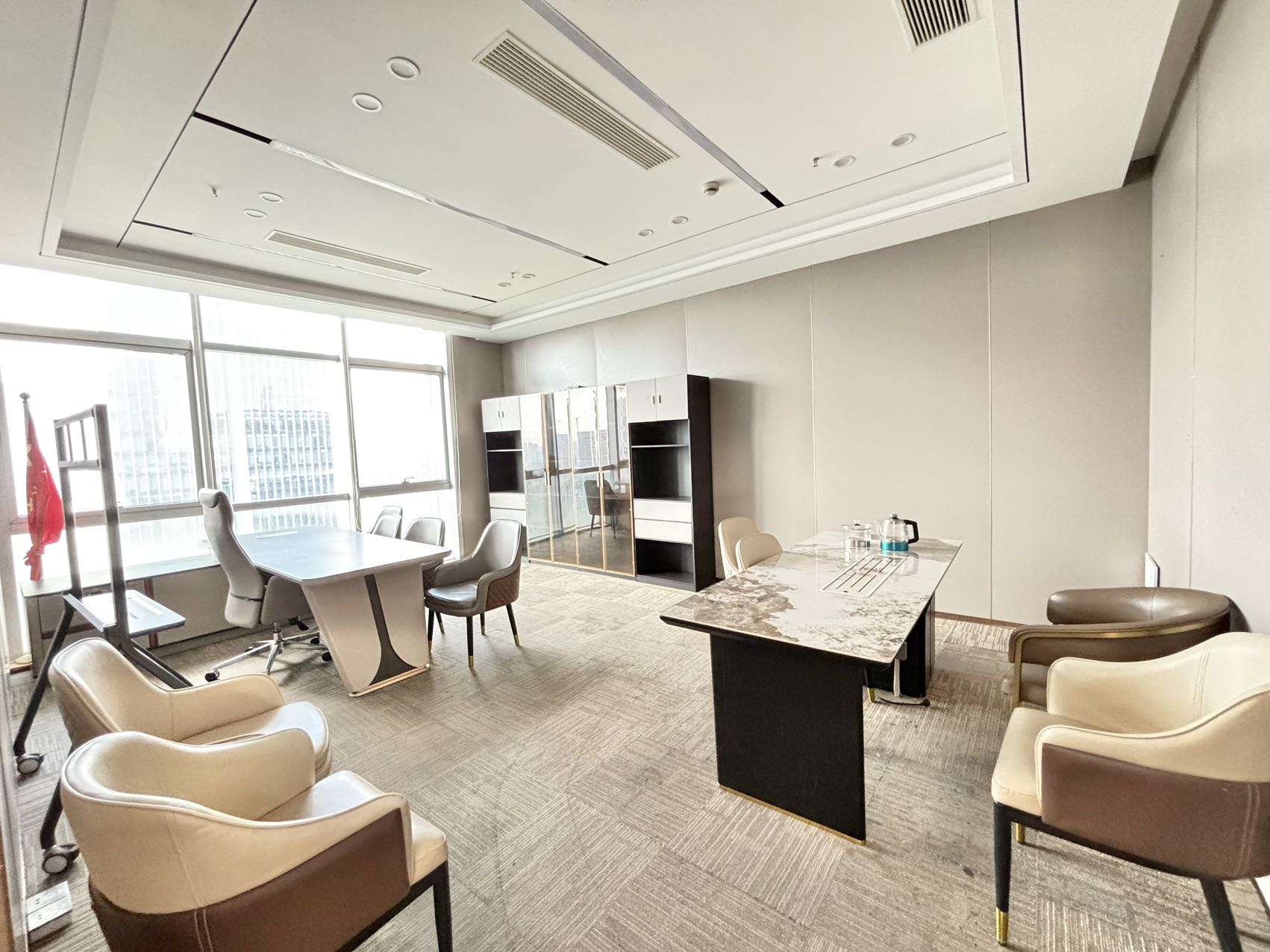 鹏润达商业广场370㎡海景办公出租