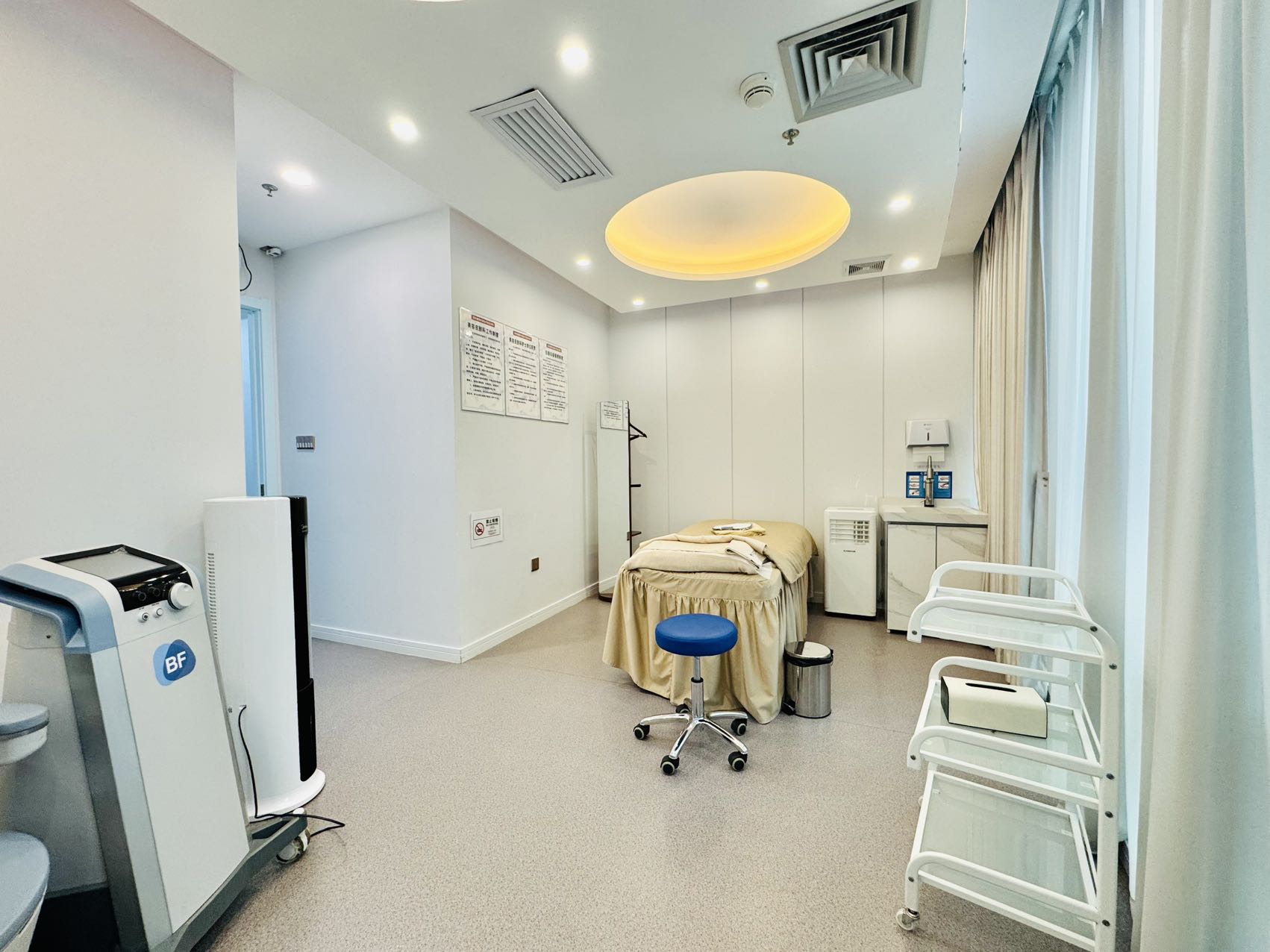 中洲控股492㎡美容院场地出租