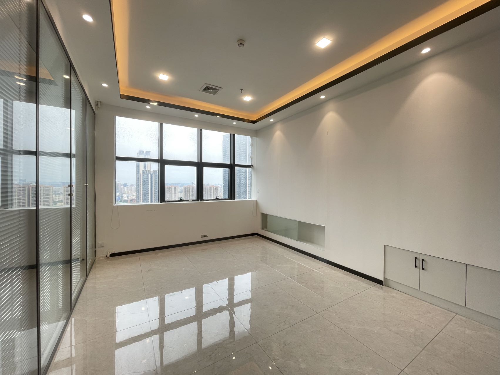 锦胜财富广场423㎡办公室出租