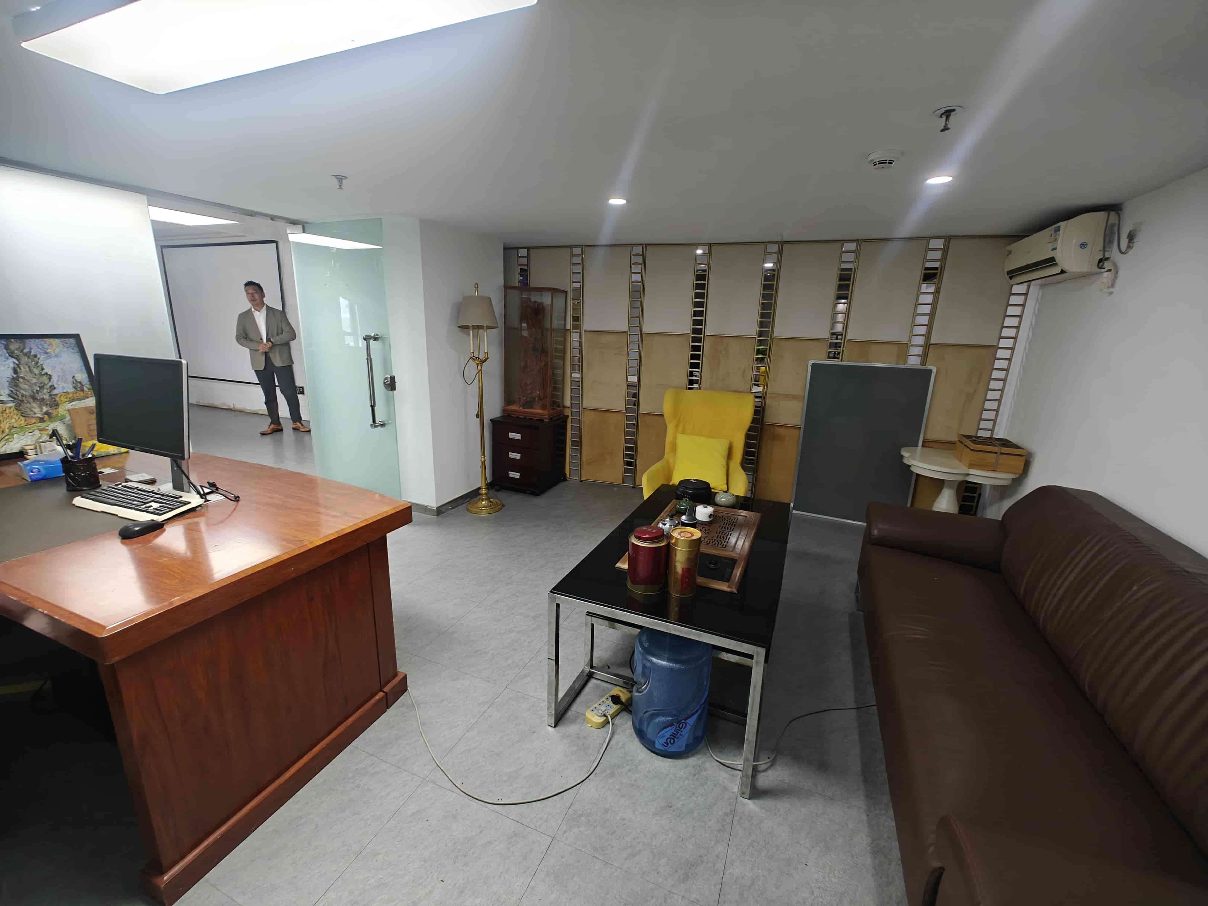 香年广场420㎡办公室业主直租