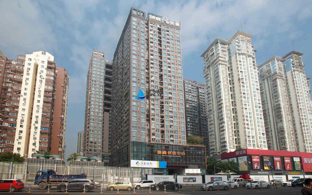 向南瑞峰创业中心