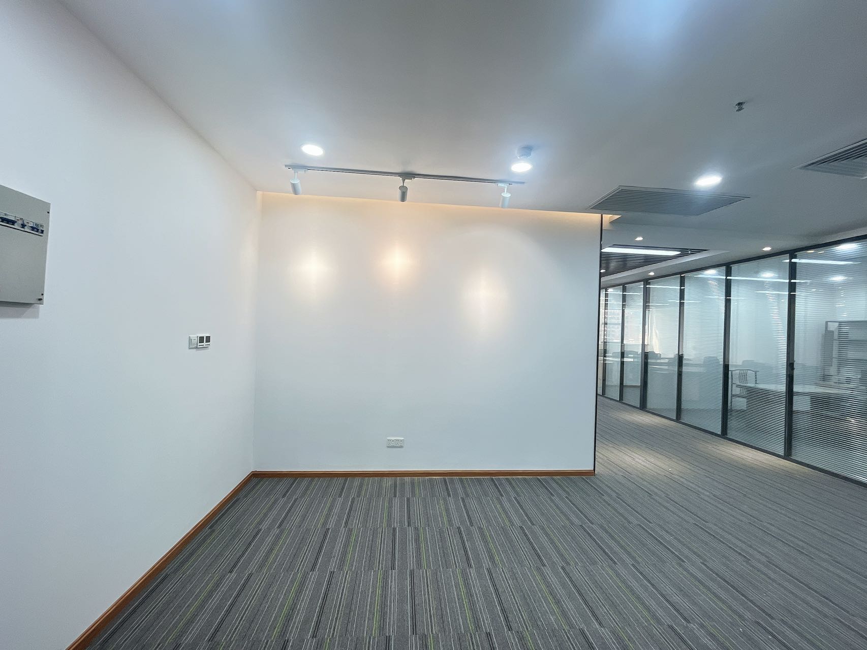 深圳西部硅谷350㎡办公室出租