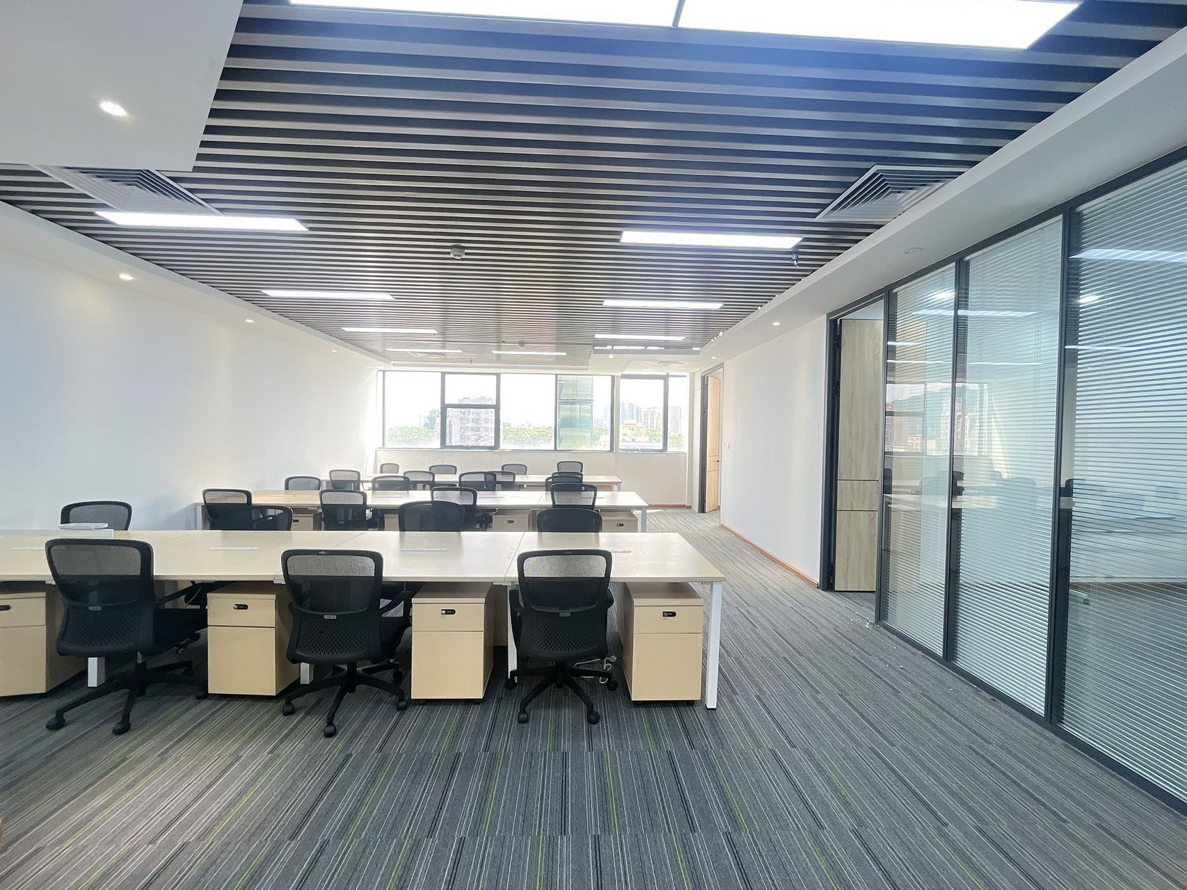 深圳西部硅谷350㎡办公室出租