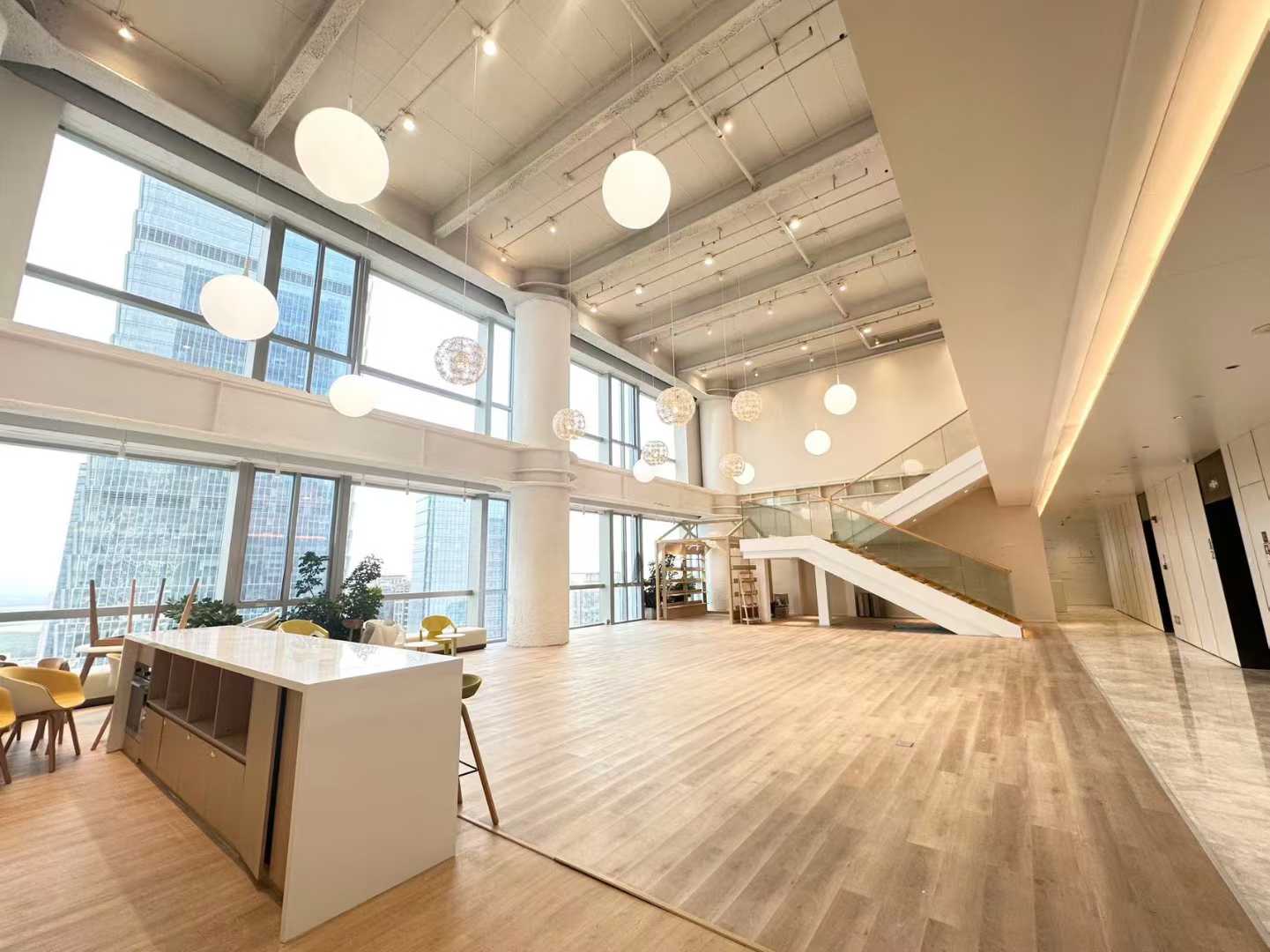 深圳总部3863.86㎡两连层办公出租