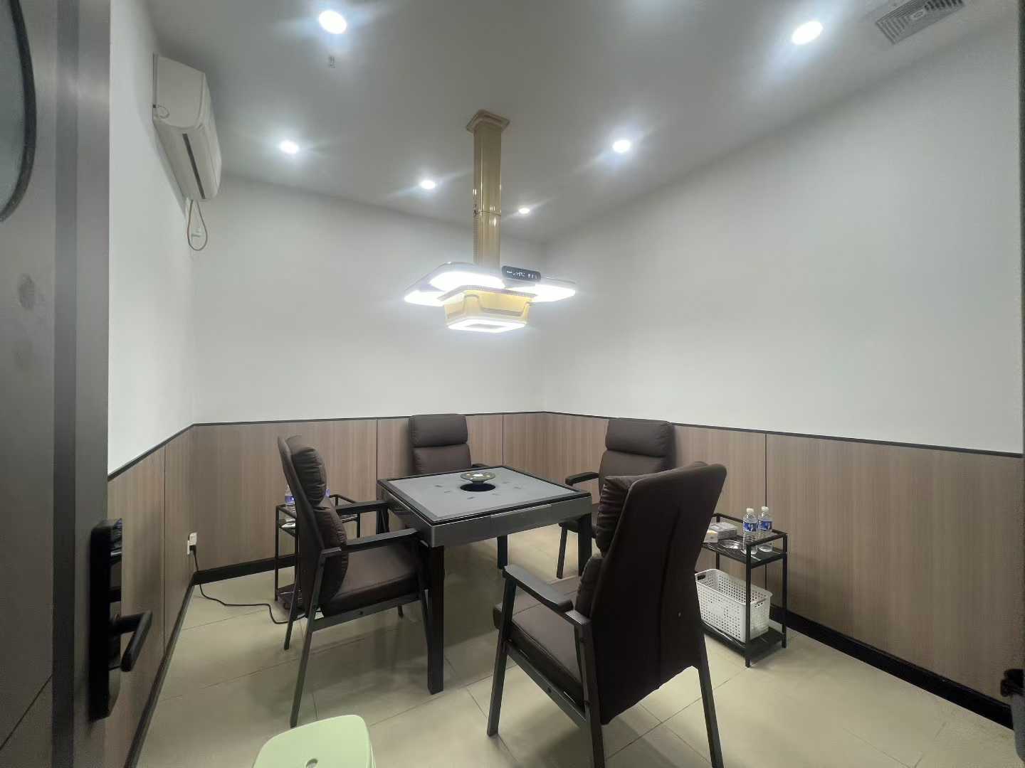 共乐华庭现成棋牌室280㎡ 