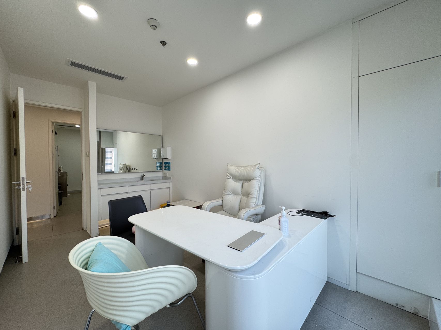 瀚森大厦318㎡医美办公室出租