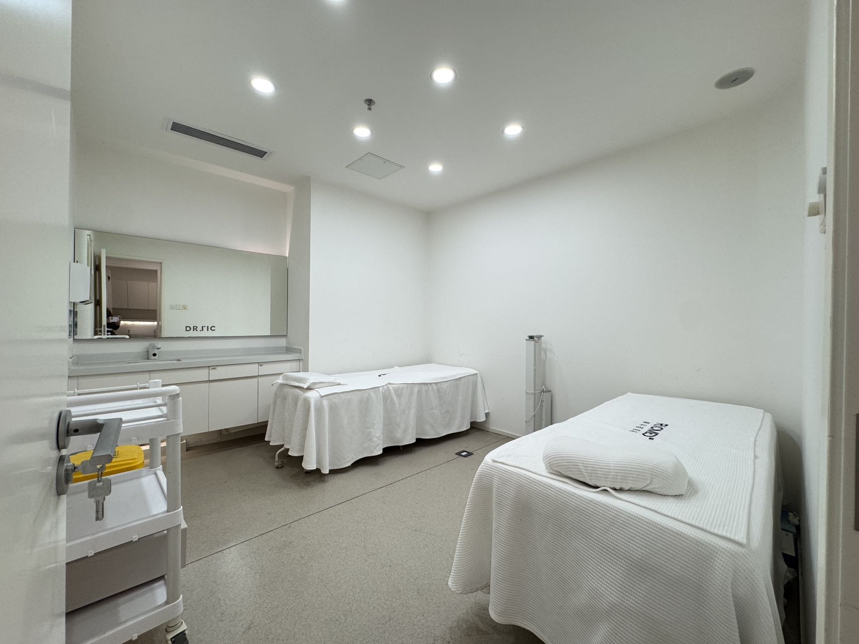 瀚森大厦318㎡医美办公室出租