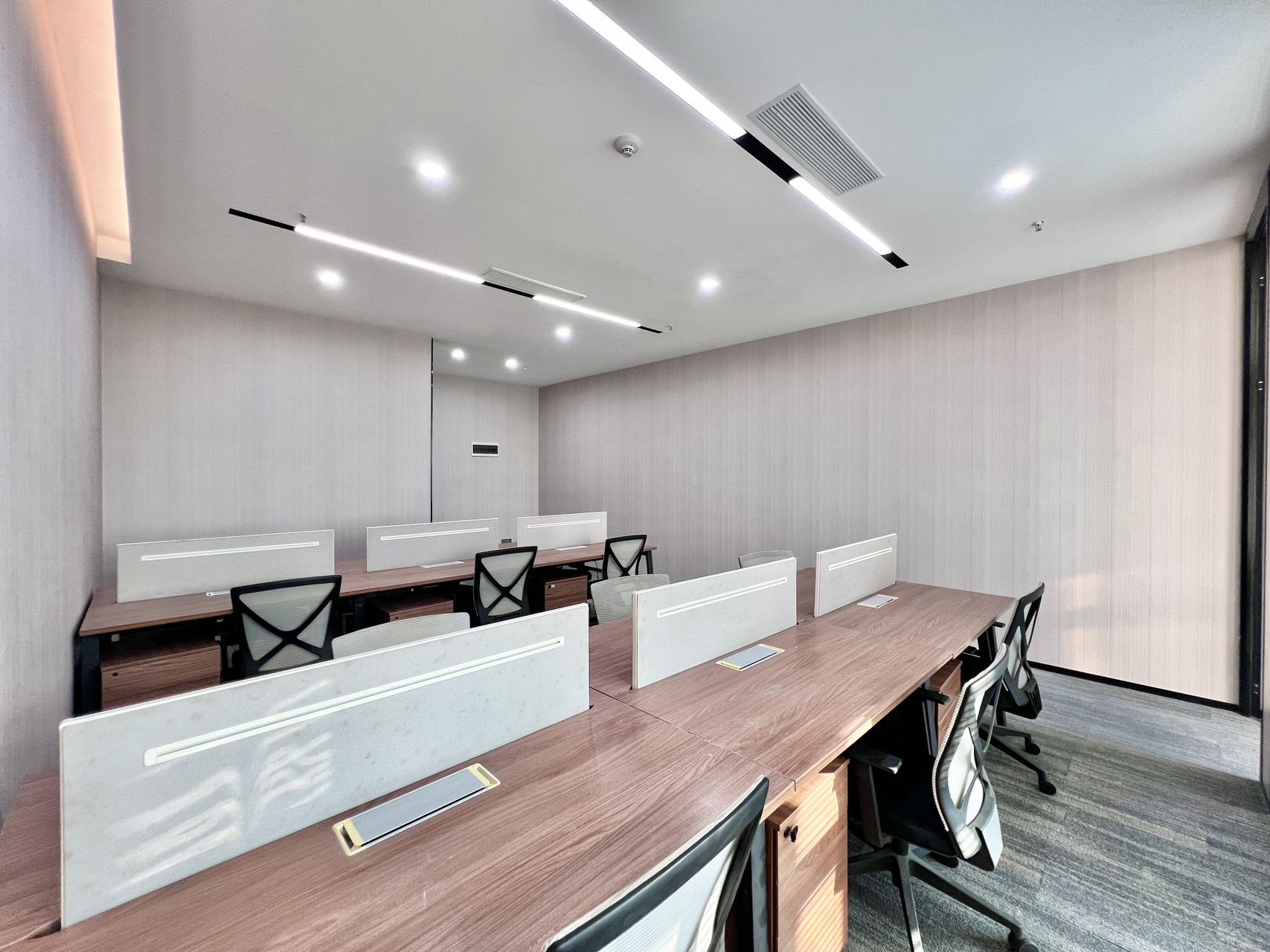 讯美科技广场130㎡办公室出租