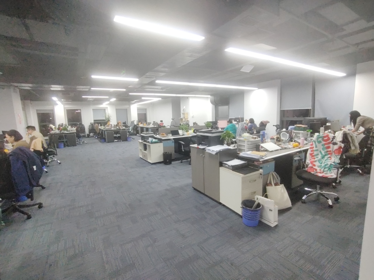 凯达尔大厦2580㎡整层出租