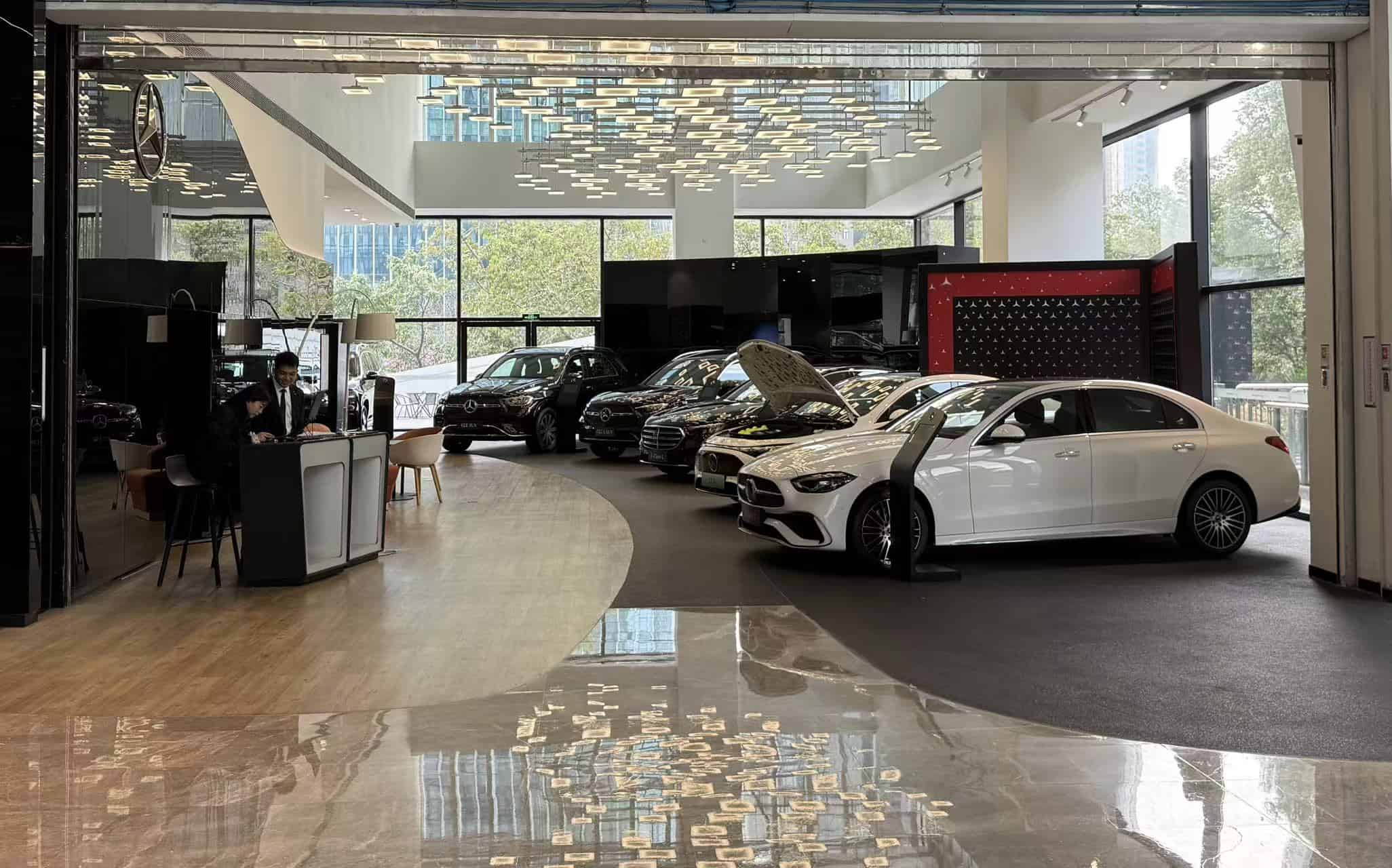 讯美科技广场4377㎡首层招租