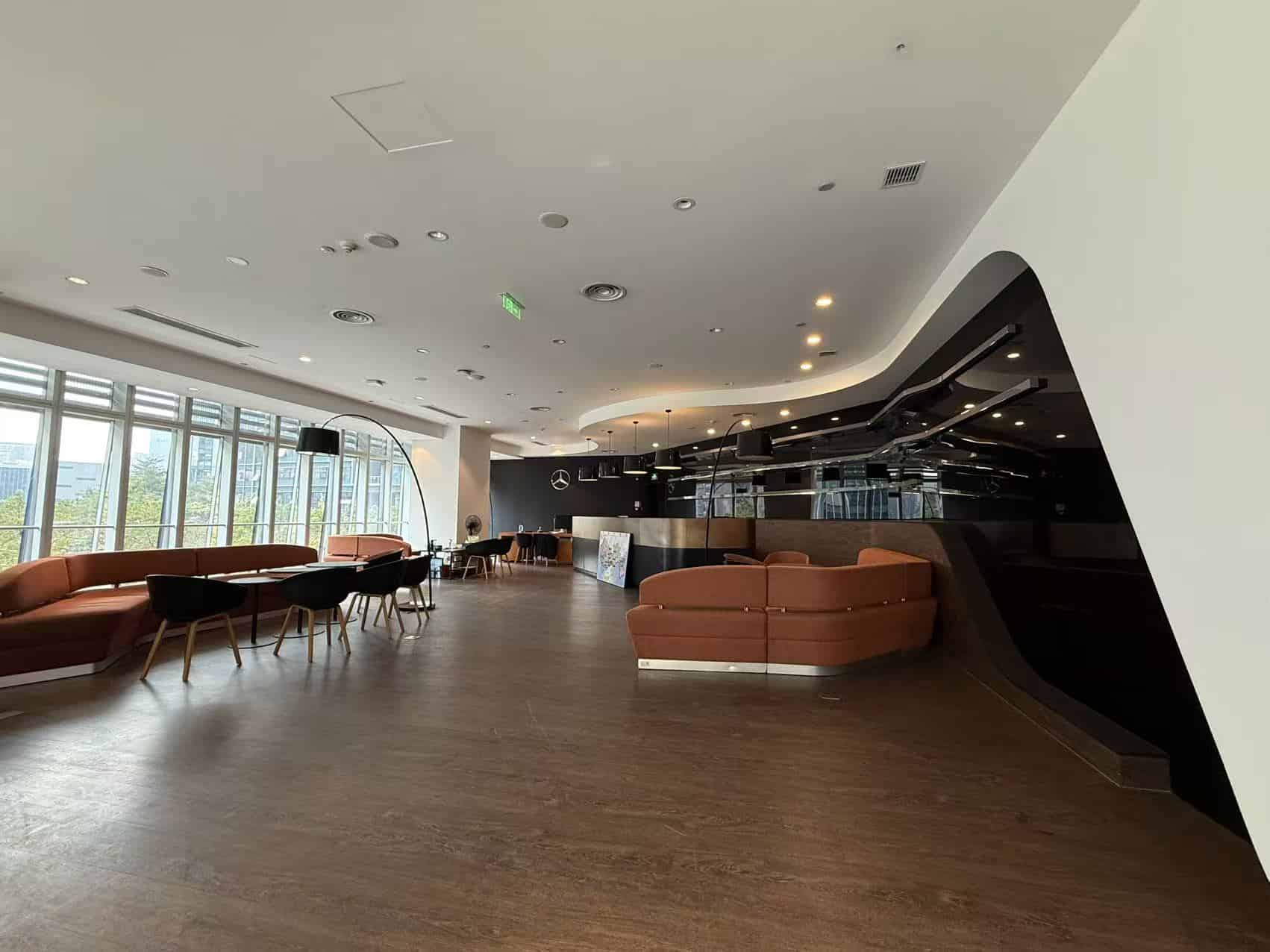 讯美科技广场4377㎡首层招租