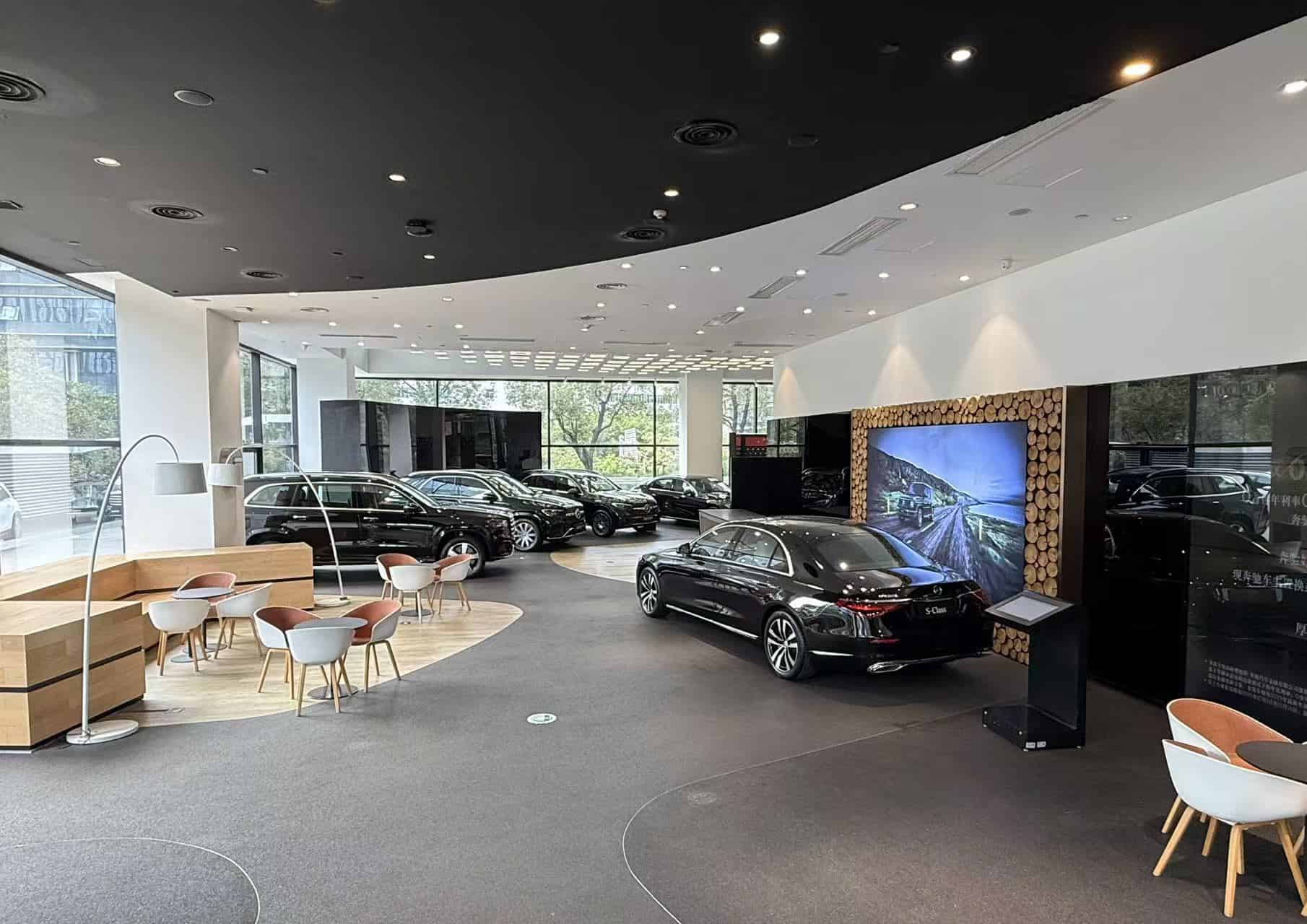 讯美科技广场4377㎡首层招租