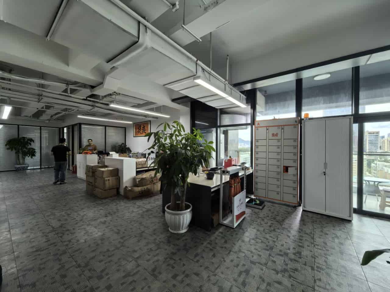 莲花广场563.23㎡办公室出租