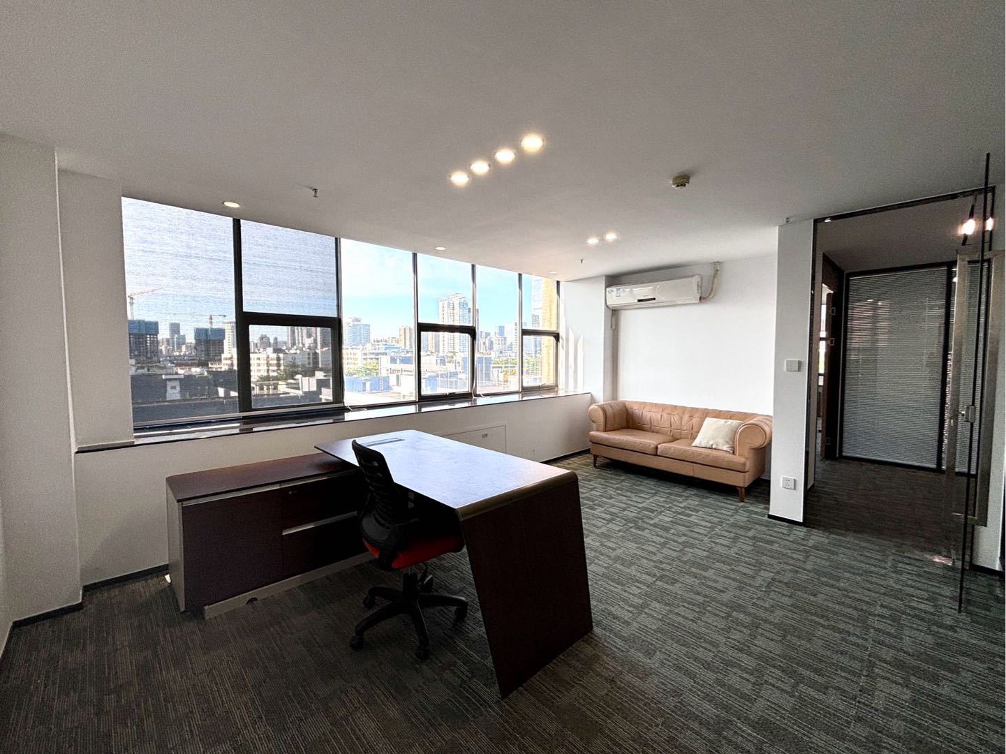 智恒产业园602㎡办公室出租