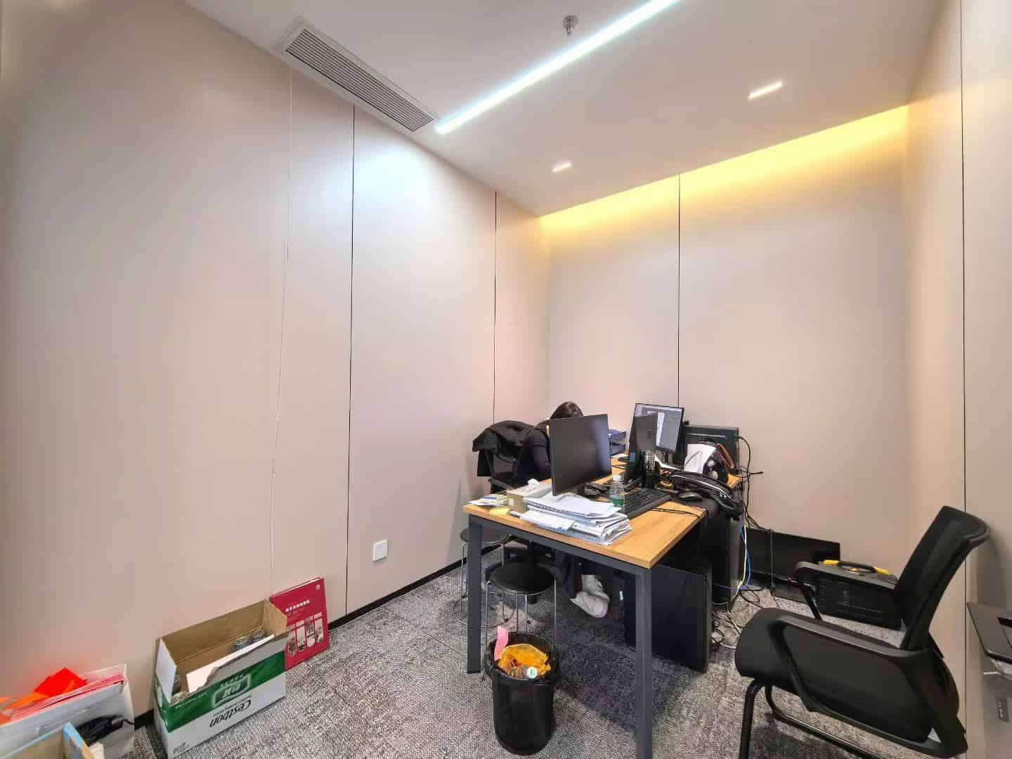 光峰科技大厦230㎡办公室出租