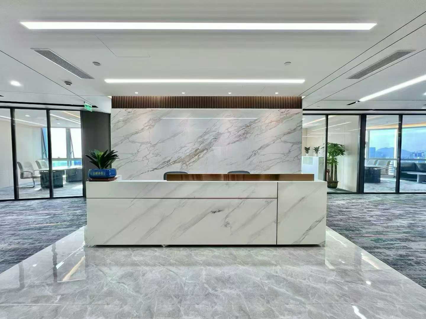 华润置地大厦728㎡办公室出租