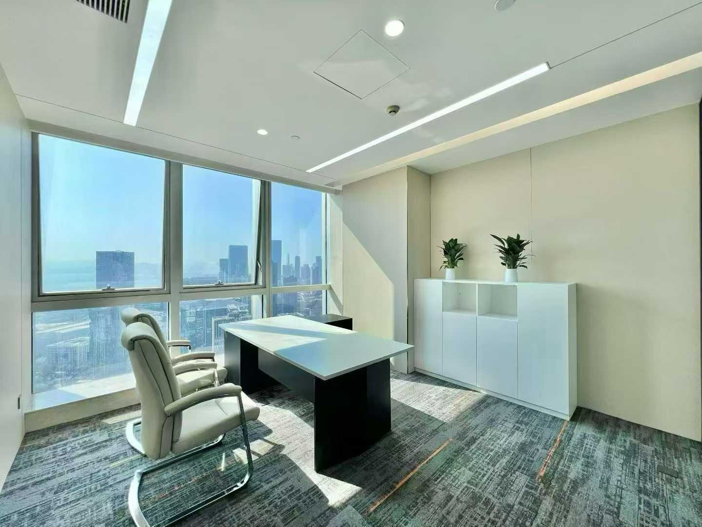 华润置地大厦728㎡办公室出租