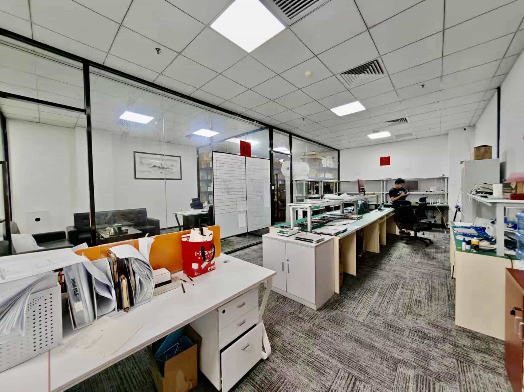 中电照明大厦730㎡办公室出租