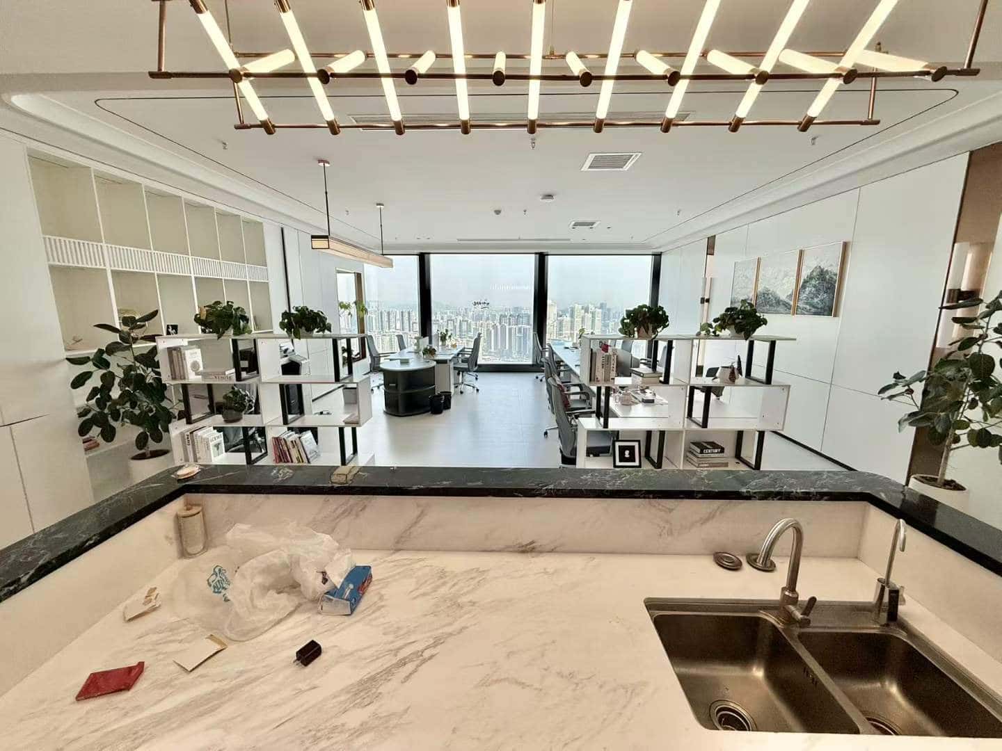 前海金融中心832㎡办公室出租