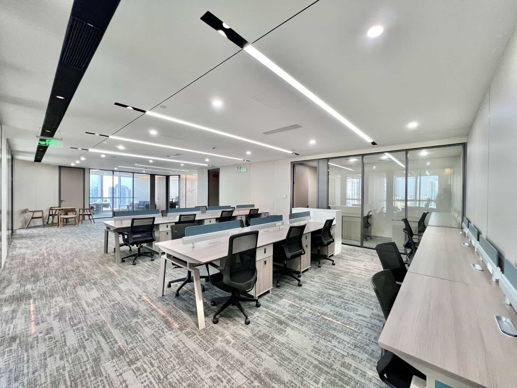 华润置地大厦578㎡办公室出租