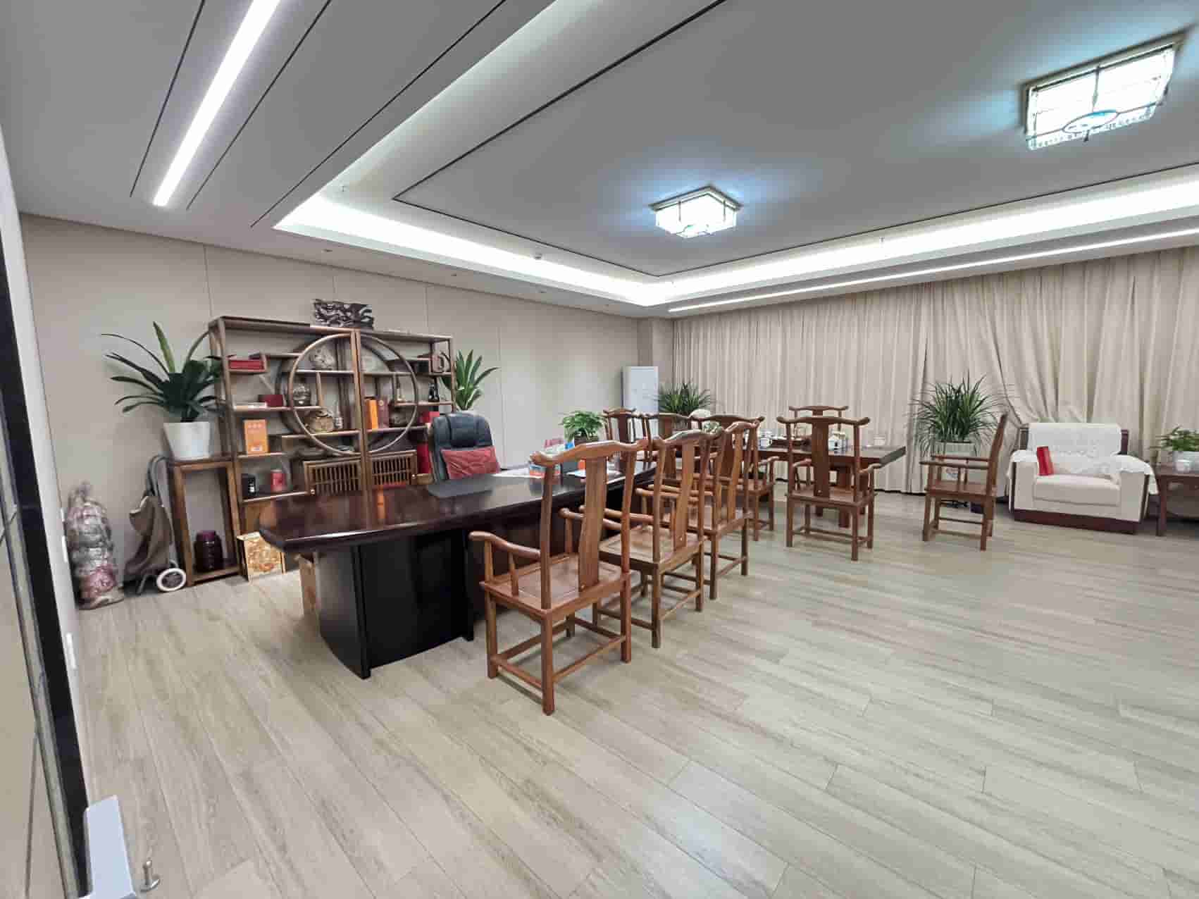 英达利科技数码园300㎡办公室出租