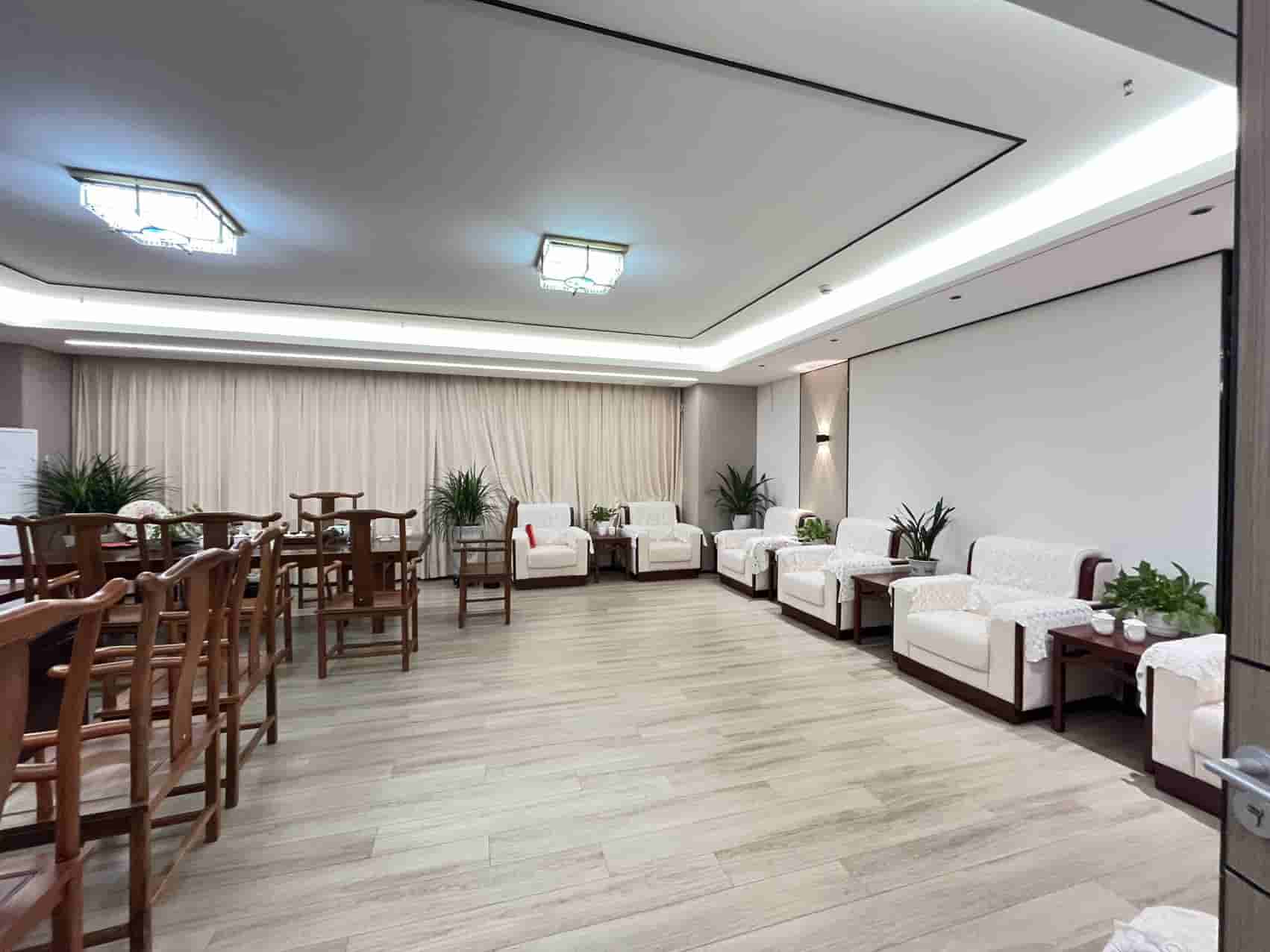 英达利科技数码园300㎡办公室出租